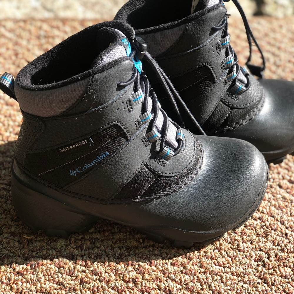 Columbia boots size 12 kids